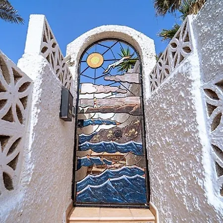 Beatifull El Duque & Private Pool Villa *